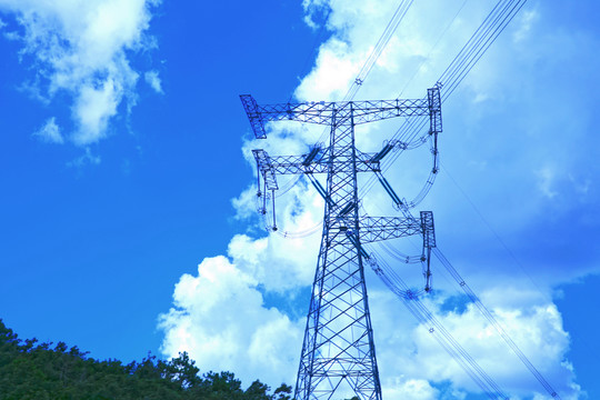 電力線路鐵塔