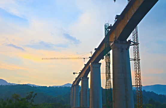 路橋建設(shè)