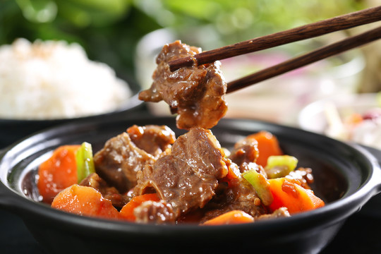 肥牛飯