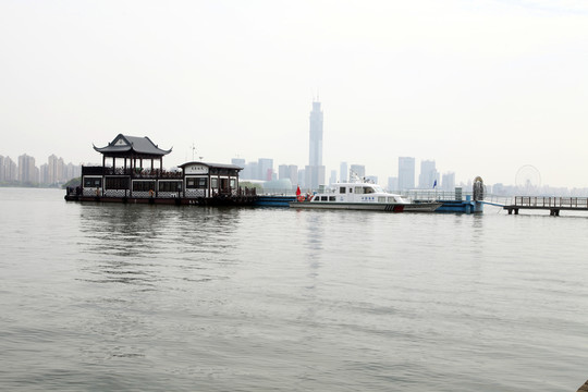 金雞湖