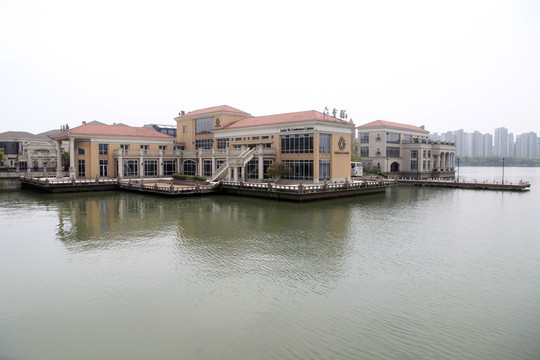 金雞湖