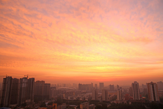 早晨的城市天空