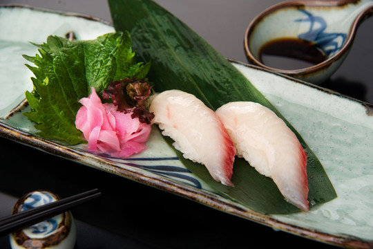 鯛魚壽司