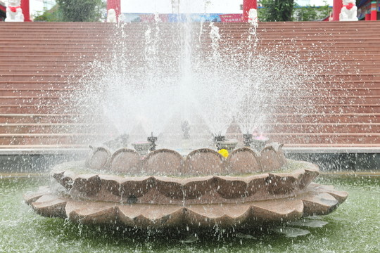 噴水池 噴水