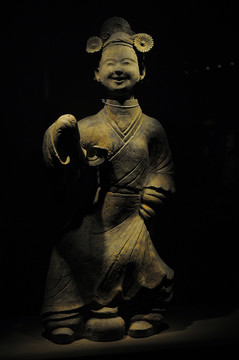 漢代陶俑