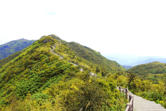 七星嶺刃脊 魚脊 山脈