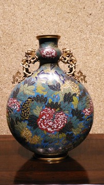 景泰藍牡丹紋扁壺