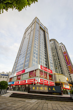 廣東省珠海市財(cái)富商務(wù)大廈