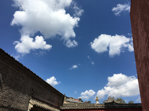 寺院屋頂