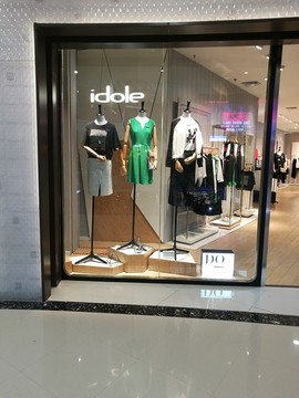 女裝櫥窗 專賣店櫥窗 櫥窗 櫥