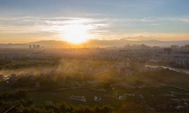 夕陽 余暉 晚霞
