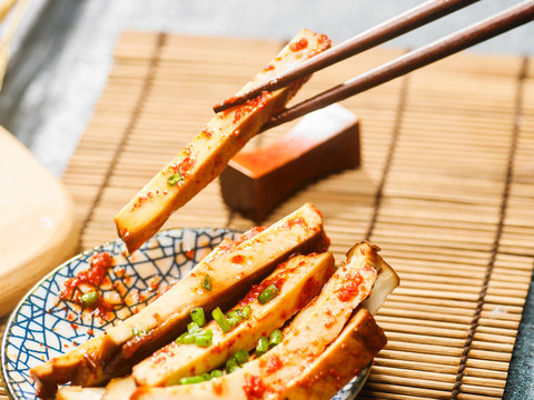蔥爆鹵味香干