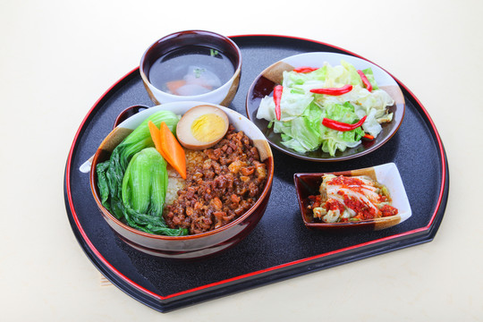 肉沫拌飯