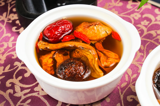 靈芝蘑菇湯