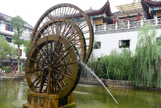 湖北恩施女兒城景區(qū)水車園風(fēng)景