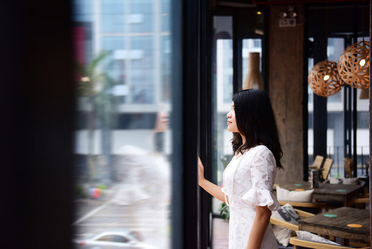 美女人像
