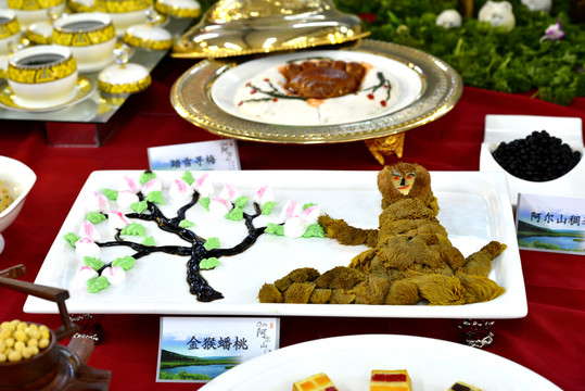 金猴蟠桃