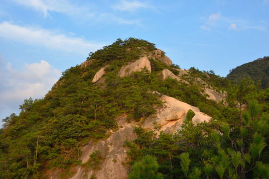 安徽績(jī)溪縣龍須山