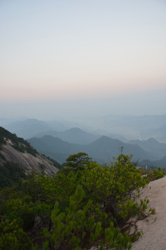 績溪縣龍須山