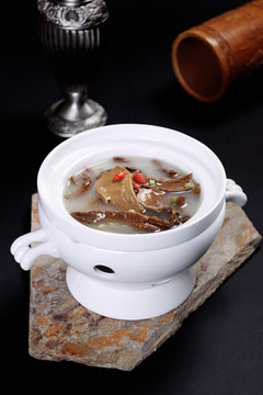 濃湯牛肝菌
