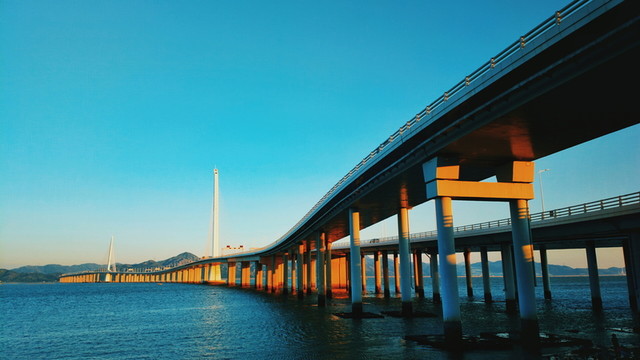 跨河橋梁