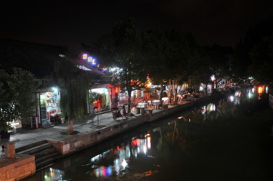 朱家角古鎮(zhèn)夜景