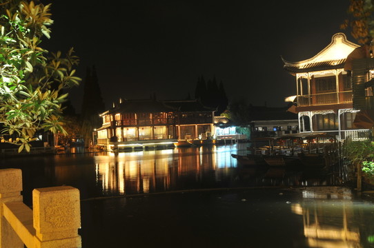 朱家角古鎮(zhèn)夜景