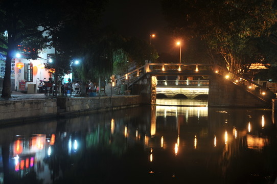 朱家角古鎮(zhèn)夜景