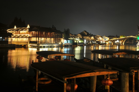 朱家角古鎮(zhèn)夜景