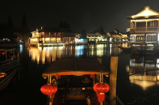 朱家角古鎮(zhèn)夜景