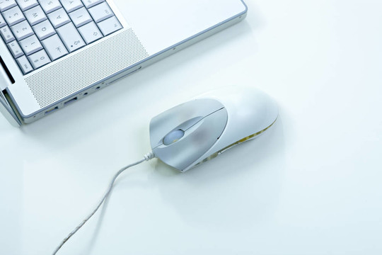 鼠標(biāo)和筆記本電腦