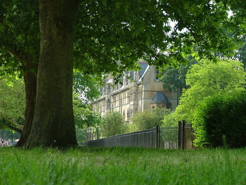 牛津大學(xué)