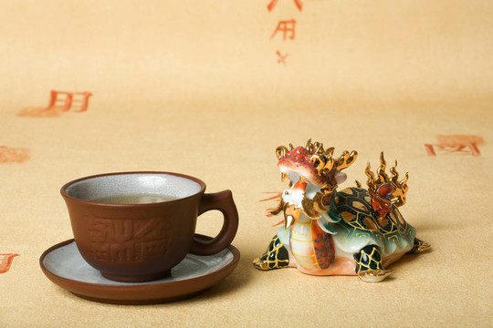 茶杯與龍