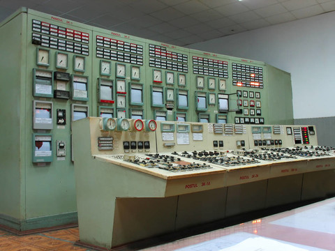 發(fā)電廠控制面板
