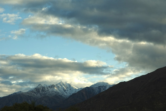 帕米爾高原的雪山