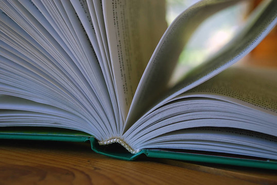 打開書收起來