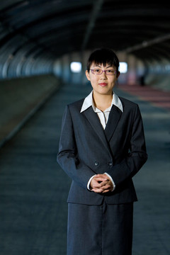 年輕亞洲商業(yè)女性