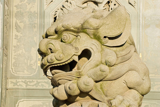 中國傳統(tǒng)石獅子