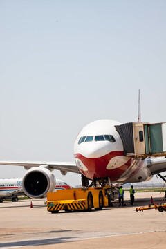 飛機(jī)的機(jī)場(chǎng)