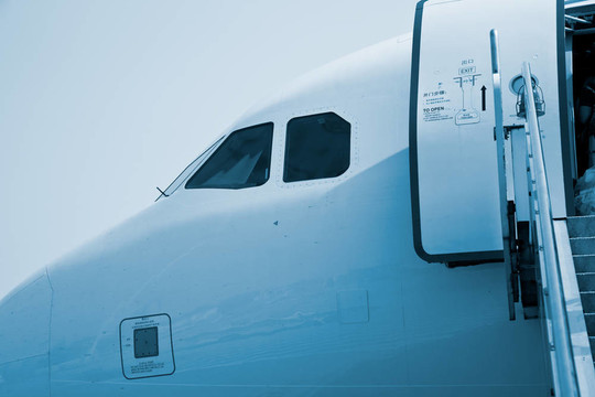 飛機(jī)的機(jī)場