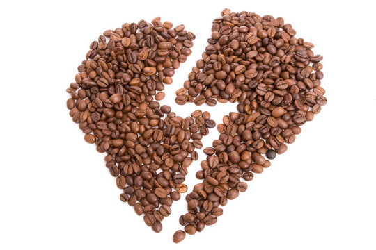 由咖啡豆制成的心脏