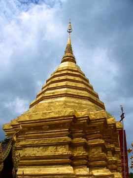 DOI教師工會寺佛塔