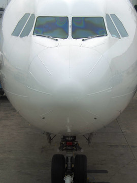 客機(jī)起落架