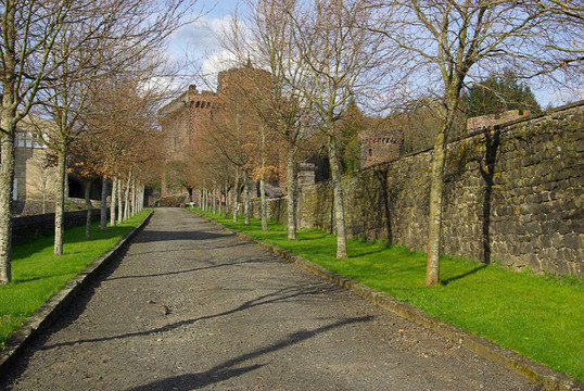 Pontgibaud castle 01