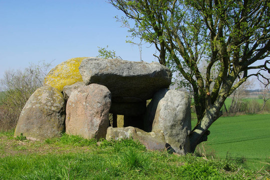 Muerow Dolmen 02