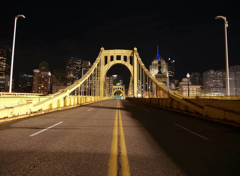 夜晚的匹茲堡橋
