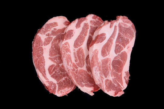 生牛排