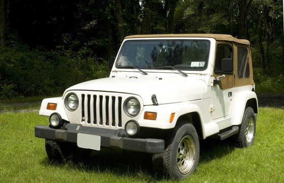 經(jīng)典四輪驅(qū)動車