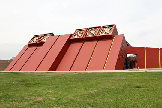 對SIP錕絥皇家陵墓博物館