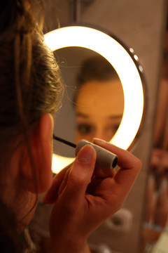 Eyebrush化妝